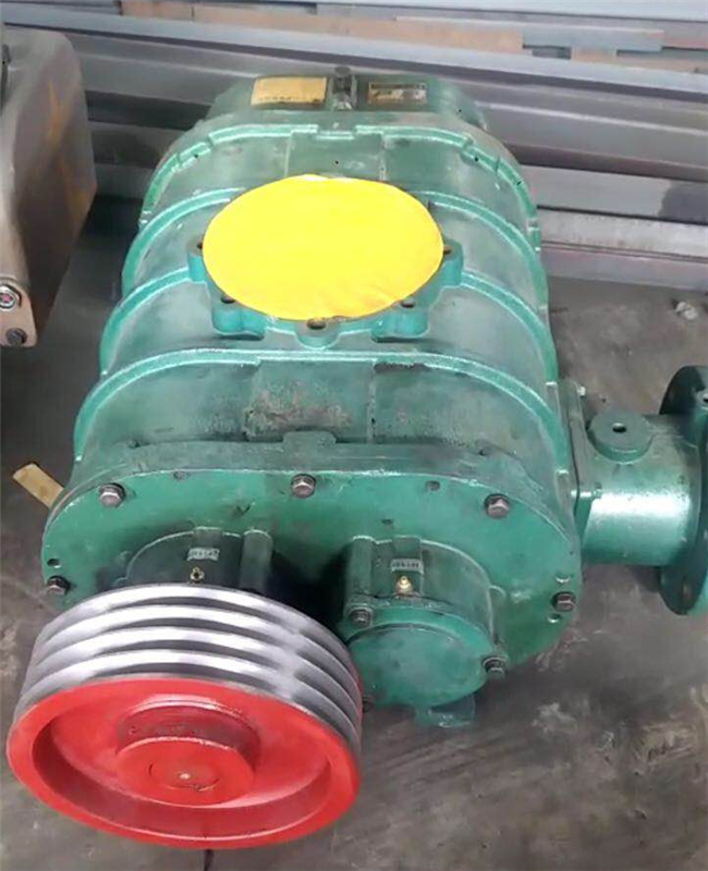 三葉羅茨風(fēng)機(jī)維修