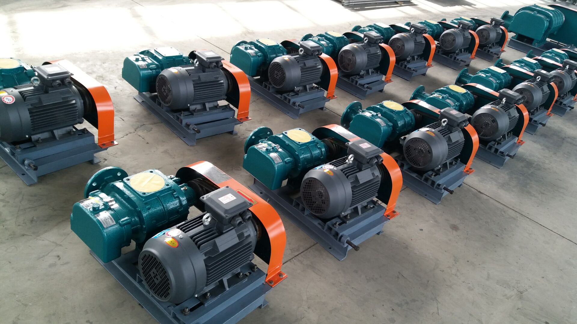 三葉羅茨風(fēng)機(jī)基本介紹 三葉羅茨風(fēng)機(jī)